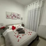 Kosmosuite Con Sauna E Idromassaggio In * Bríndisi