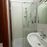 Apartamento Kosmosuite Con Sauna E Idromassaggio In Bríndisi