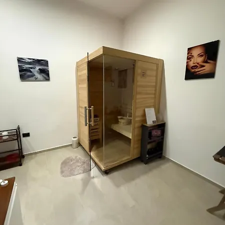 Lejlighed Kosmosuite Con Sauna E Idromassaggio In Brindisi