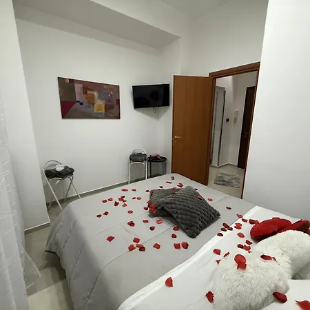 Kosmosuite Con Sauna E Idromassaggio In Apartamento