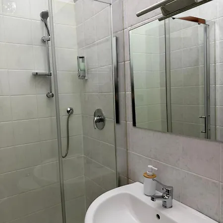 Lejlighed Kosmosuite Con Sauna E Idromassaggio In *