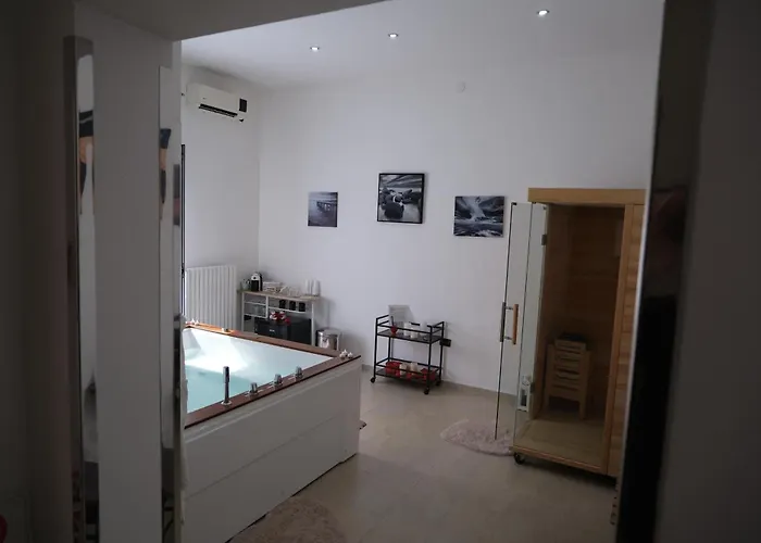 Appartamento Kosmosuite Con Sauna E Idromassaggio In *