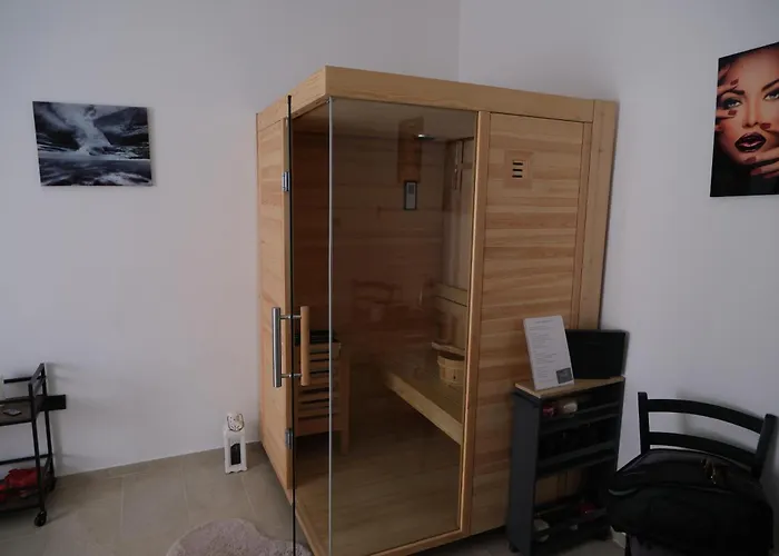 Kosmosuite Con Sauna E Idromassaggio In Appartamento *