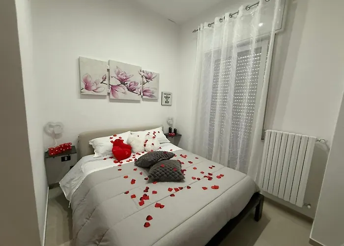 Kosmosuite Con Sauna E Idromassaggio In * Brindisi