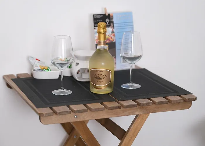 Kosmosuite Con Sauna E Idromassaggio In Brindisi