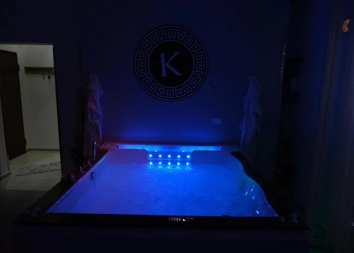 Appartamento Kosmosuite Con Sauna E Idromassaggio In