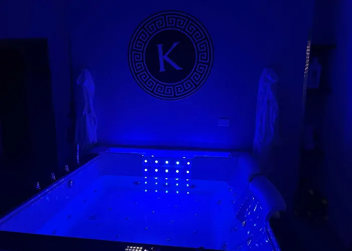 Kosmosuite Con Sauna E Idromassaggio In Appartamento